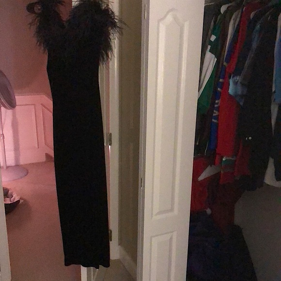 Evening gown - Picture 2 of 2